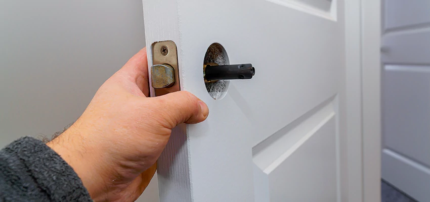 Nighttime Locksmith For Lock Repair in Agoura Hills, CA