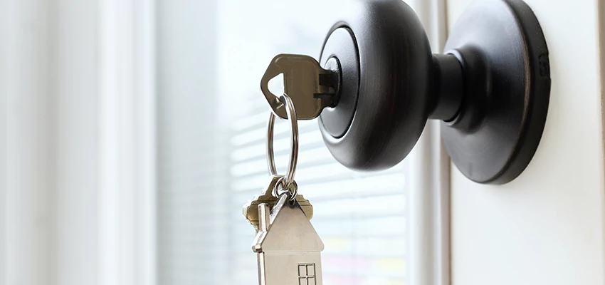 Bifold Door Knob Replacement in Agoura Hills, California