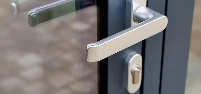 Broken Door Lock Cylinder Repair in Agoura Hills, California