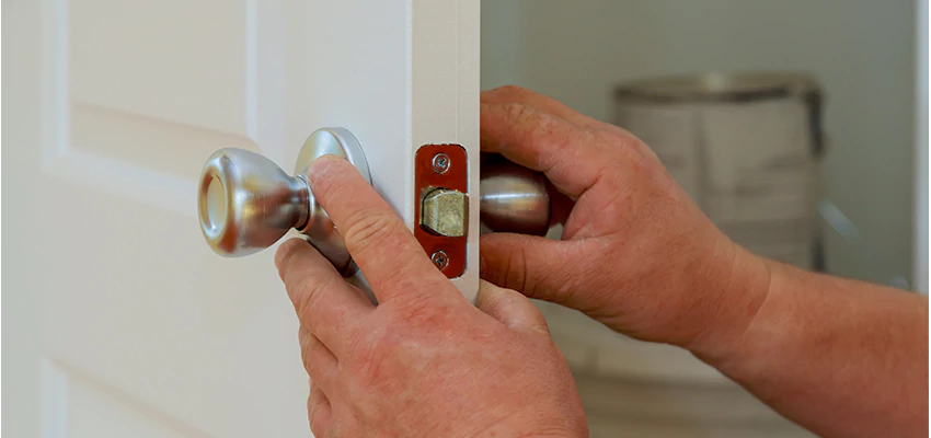 AAA Locksmiths For lock Replacement in Agoura Hills, California
